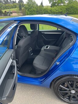 Škoda Octavia 3 1.4 tsi 110kw nové ČR najeto 118000km - 14