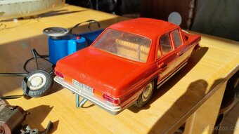Retro hračka MERCEDES 200 - SCHUCO - bowden - 14