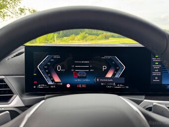 BMW 330e G21 Touring/215 kW/odp. DPH/r. 2024/nové - 18 km - 14