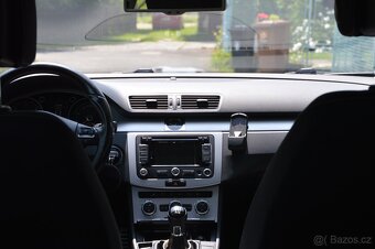 VW Passat alltrack 2.0 TDi 4x4 manuál - 14