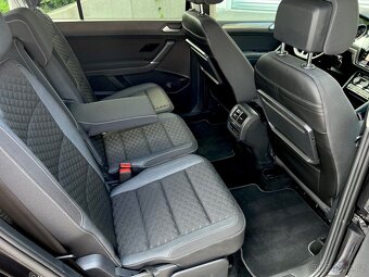 VW Touran 1.6 TDI, r.v. 2018 – perfektní stav, 7 míst - 14
