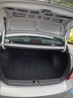 Hyundai Accent 11/2009 - 14