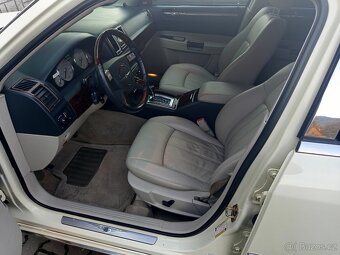 CHRYSLER 300C 5.7HEMI AWD VÝMĚNA MOŽNÁ - 14