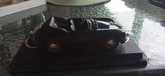 Sberatelske modely aut. - 14