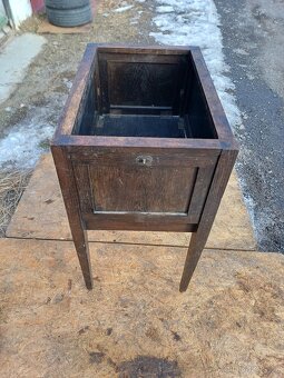 Starožitný servírovací stolek - 14