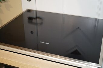 Miele nerezový vestavný sporák H4540E - KAT, 2 varianty varn - 14