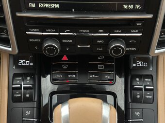 Porsche Cayenne 2016 - 14