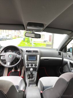 Škoda Octavia RS 2.0 tfsi - 14