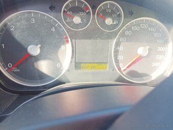 Ford C MAX - 14