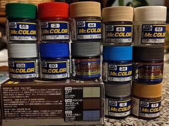 Modelářská chemie,barvy, pomůcky, modely - 14