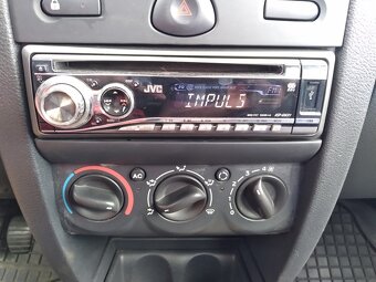 RENAULT CLIO 1.2 STORIA 43kW ČR - 14