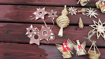 Staré vánoční stromky a ozdoby . - 14