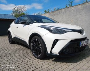 Toyota C-HR GR Sport 1.8 Hybrid  19 600 km v záruce - 14