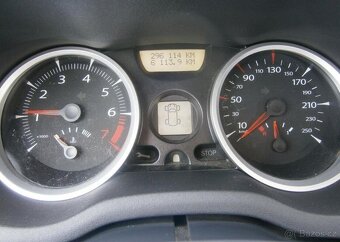 Renault Mégane 1.6i 1.maj.CZ,Top benzín manuál 82 kw - 14