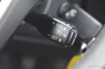 Toyota Verso 1.6i - 7 míst ,NAVI, kamera ,bez koroze - 14