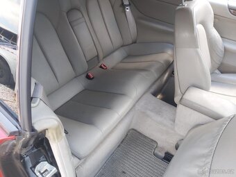 Mercedes-Benz CLK 320i - 14