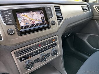 VW Golf SPORTSVAN 2.0 TDi 110kW, r.v.7/2014,najeto 114.984km - 14