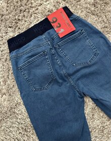 Nové džíny Hugo Boss 25/32 - 14