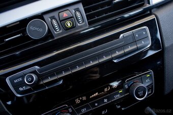 BMW X1 xDrive 20i A/T - 14