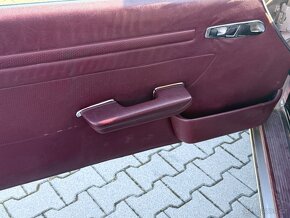 Mercedes SL560 NEMECKY TECHNICÁK. R 107 - 14