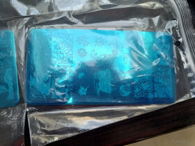 modeláž gelových nehtů-bruska,gely,razítka,laky - 14