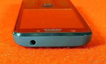 mobilni telefon Nokia 230, aluminium back, rok 2017 - 14