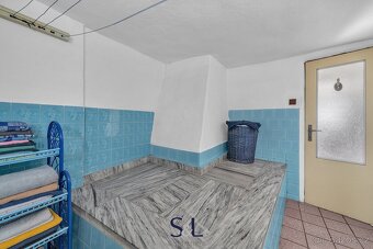 Prodej rodinného domu, 350 m2 - Velenice, ev.č. 01011 - 14