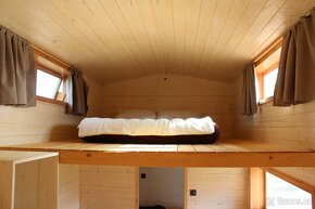 Zařízený Tinyhouse 7,5 x 2,5 x 4m - 14
