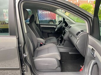 VW Touran 1.6 TDi Navigace,Climatronic - 14
