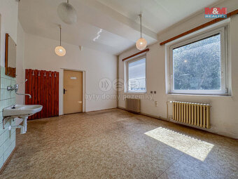 Pronájem kancelářského prostoru, 612 m², Praha 9 - 14