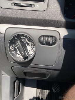 Golf 5, 1.6 FSi, 85 kW - 14