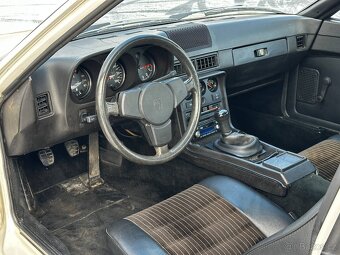 Porsche 924S 1986 - 14
