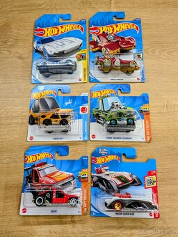 Hot Wheels - 14
