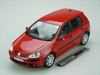 Prodám modely aut 1:18 jako nové - 14