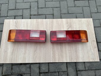 Moskvič 2141, nové zadní lampy - 14