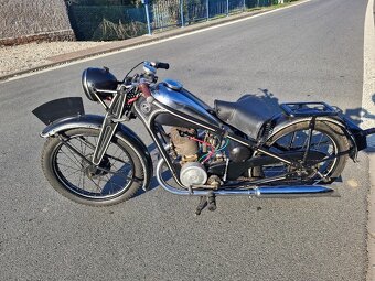 Predvalecna CZ 250 sport.  Pojizdna - 14