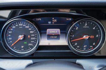 Mercedes-Benz E350d Avantgarde AT9 - 14