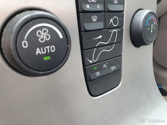 Volvo S40 2.4 benzín automat po rozvodech - 14