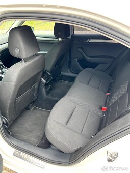 Skoda Superb III 1.6 TDI DSG - 14
