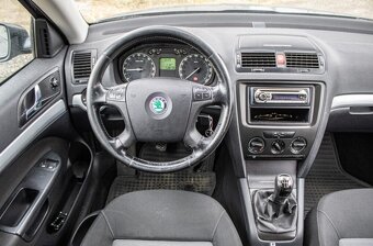 Škoda Octavia 2 z roku 2007 - 14