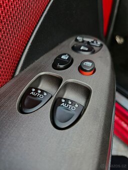 Prodám Honda Civic Type R FN2 - top stav - 14