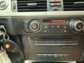 BMW Řada 3,  330D 180 KW X-DRIVE M-SPORTPAKET - 14