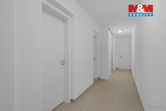 Pronájem bytu 3+kk, 74 m², Pardubice, ul. Bratr. Veverkových - 14