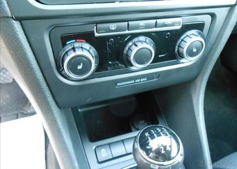 Volkswagen Golf 1,6 TDI 77kW GOLF 6 Serviska nafta - 14