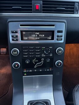 Volvo XC70 2.0D 120kw 2011 pětiválec, manuál,kůže - 14