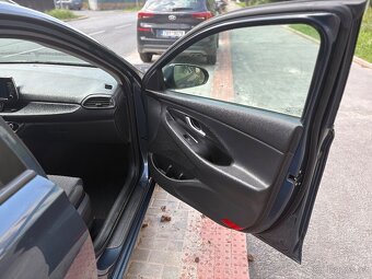 Hyundai i30 Combi 1.6 Crdi - 14