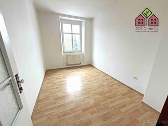 Pronájem 4+kk, OV, cihla, občanská vybavenost, dopravní dost - 14