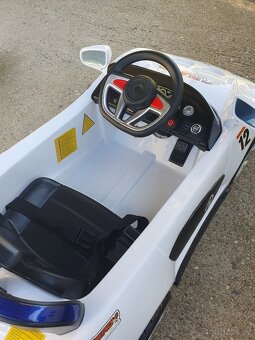 Dětské elektrické auto - 14