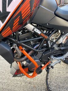 KTM Duke 125 - 14