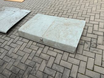 Volha Gaz 24 , přední kapota- zadní víko kufru - 14